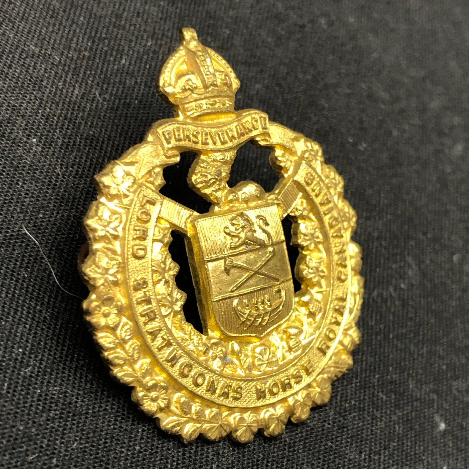 Original WW2 Canadian Army Cap Badge - Lord Strathcona's Horse (Royal Canadians) - The Militaria Shop
