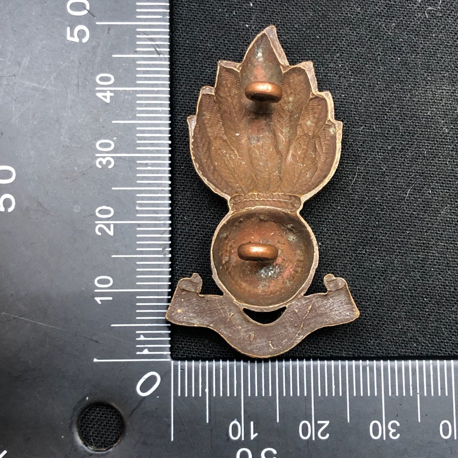 Genuine WW2 British Army Brass Cap Badge - Royal Engineers - The Militaria Shop