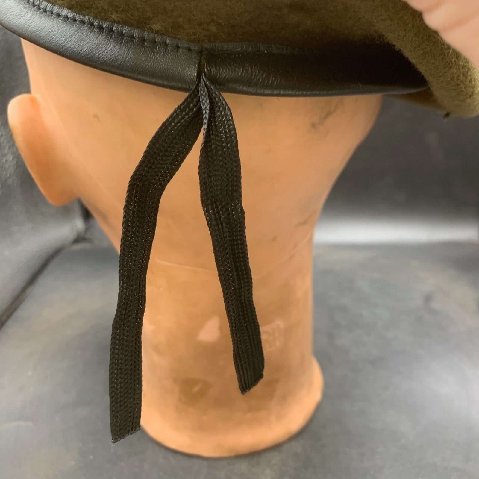 Genuine British Army Guards Givision Beret - Size 57 - The Militaria Shop