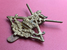 Charger l&#39;image dans la galerie, Original WW2 British Army General Service Corps Cap Badge
