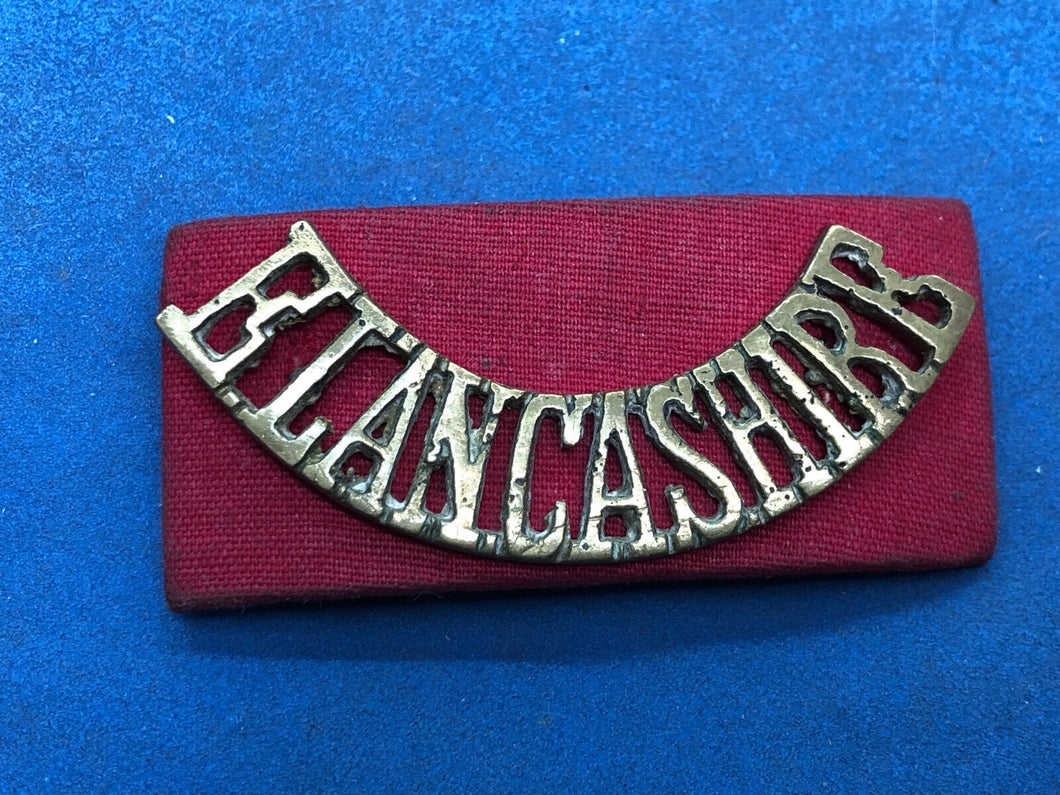 Original WW2 British Army East Lancashire Regiment Brass Shoulder Title