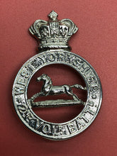 Charger l&#39;image dans la galerie, British Army Victorian Crown West Yorkshire 2nd Volunteer Battalion Cap Badge
