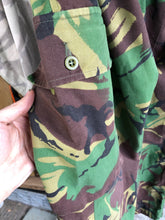 Charger l&#39;image dans la galerie, Genuine British Army DPM Camouflaged Tropical Trousers - 72/76/82
