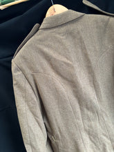 Load image into Gallery viewer, Grade 1 British Army FAD No2 Dress Uniform Jacket - Size 182/120/104 - The Militaria Shop
