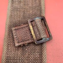 Lade das Bild in den Galerie-Viewer, Original WW2 British Army 37 Pattern Combat Belt
