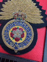 Charger l&#39;image dans la galerie, British Army Bullion Embroidered Blazer Badge - Royal Fusiliers (City of London)
