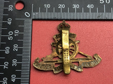 Load image into Gallery viewer, Original WW2 British Army Royal Artillery Kings Crown Cap Badge
