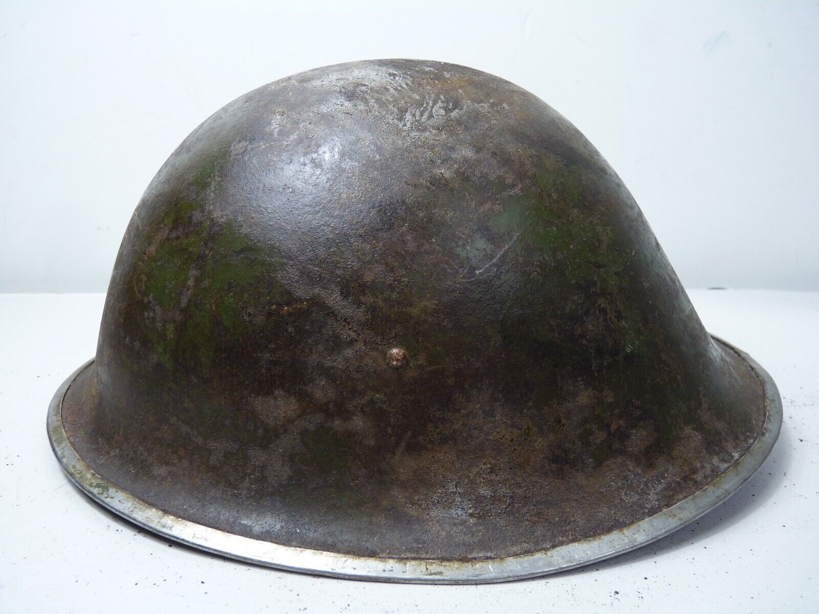 Mk3 Canadian / British Army Original WW2 Turtle Helmet High Rivet - The Militaria Shop