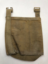 Charger l&#39;image dans la galerie, WW2 British Army 37 Pattern Webbing Water Bottle Carrier Harness - 1943 Dated
