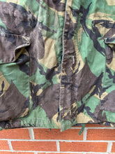 Load image into Gallery viewer, Original British Army 1968 Pattern Combat Smock Jacket - Size 3 - 46&quot; Chest
