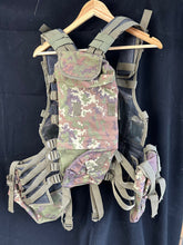 Lade das Bild in den Galerie-Viewer, Genuine Mil-Tec Army Backpack - Tactical - Load Bearing Rig - Air Soft Paintball
