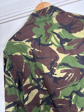 Load image into Gallery viewer, Genuine British Army DPM Camouflaged Field Jacket-Size 170/96 - The Militaria Shop
