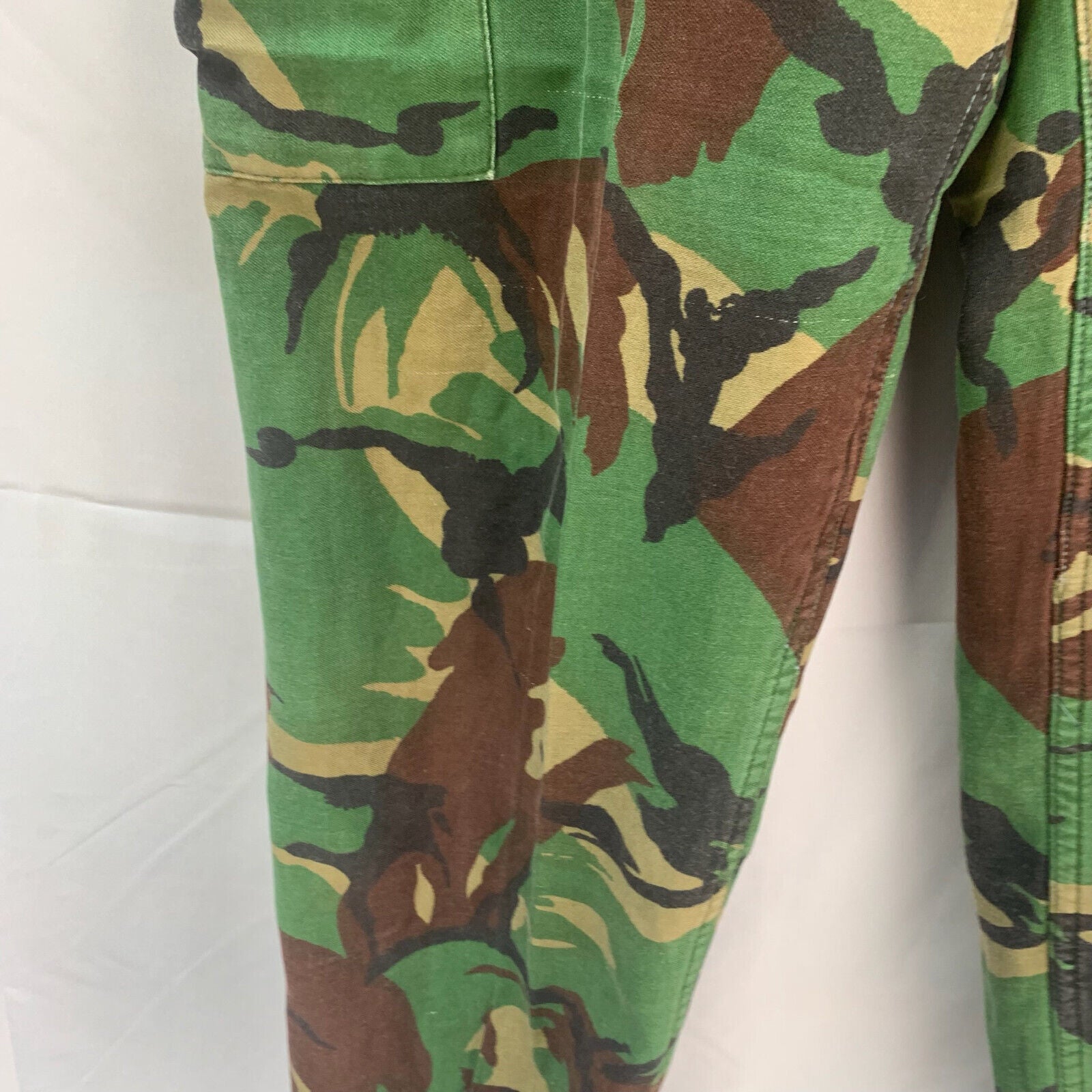 Genuine British Army 68 Pattern DPM Jungle Camouflaged Trousers - Size 28" Waist - The Militaria Shop