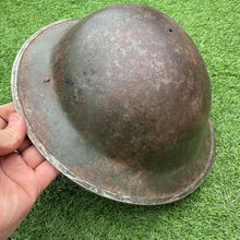 Charger l&#39;image dans la galerie, WW2 British Army Mk2 Brodie Helmet - Original Untouched - South African Made
