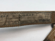 Lade das Bild in den Galerie-Viewer, Original British Army Paratroopers Leg Restraint Strap - WW2 37 Pattern
