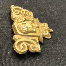 Load image into Gallery viewer, British Army Brass Cap Badge - 1st City of Edinburgh Artillery Volunteers - The Militaria Shop
