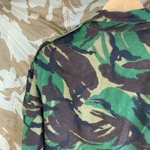 Charger l&#39;image dans la galerie, Genuine British Army Smock Combat Jungle DPM Camouflage - Size 170/96
