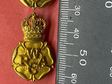 Load image into Gallery viewer, Original British Army Women&#39;s Royal Army Corps Gilt Collar Badges
