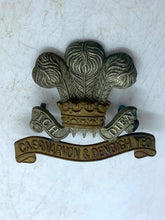 Charger l&#39;image dans la galerie, WW1 British Army Caernarvon &amp; Denbighshire Yeomanry Cap Badge
