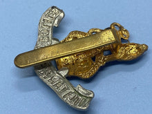 Lade das Bild in den Galerie-Viewer, Original WW1 British Army Military Foot Police Cap Badge
