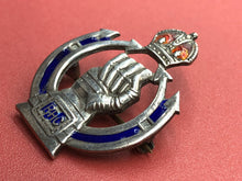 Charger l&#39;image dans la galerie, Original WW2 British Army Royal Armoured Corps Sterling Silver Sweetheart Brooch
