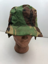 Charger l&#39;image dans la galerie, Original British Army 1968 68 Pattern Cold Weather Combat Camouflaged Cap Size 7
