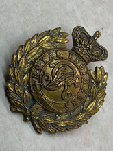 Load image into Gallery viewer, Original British Army - Victorian Crown Royal Engineers Cap Badge
