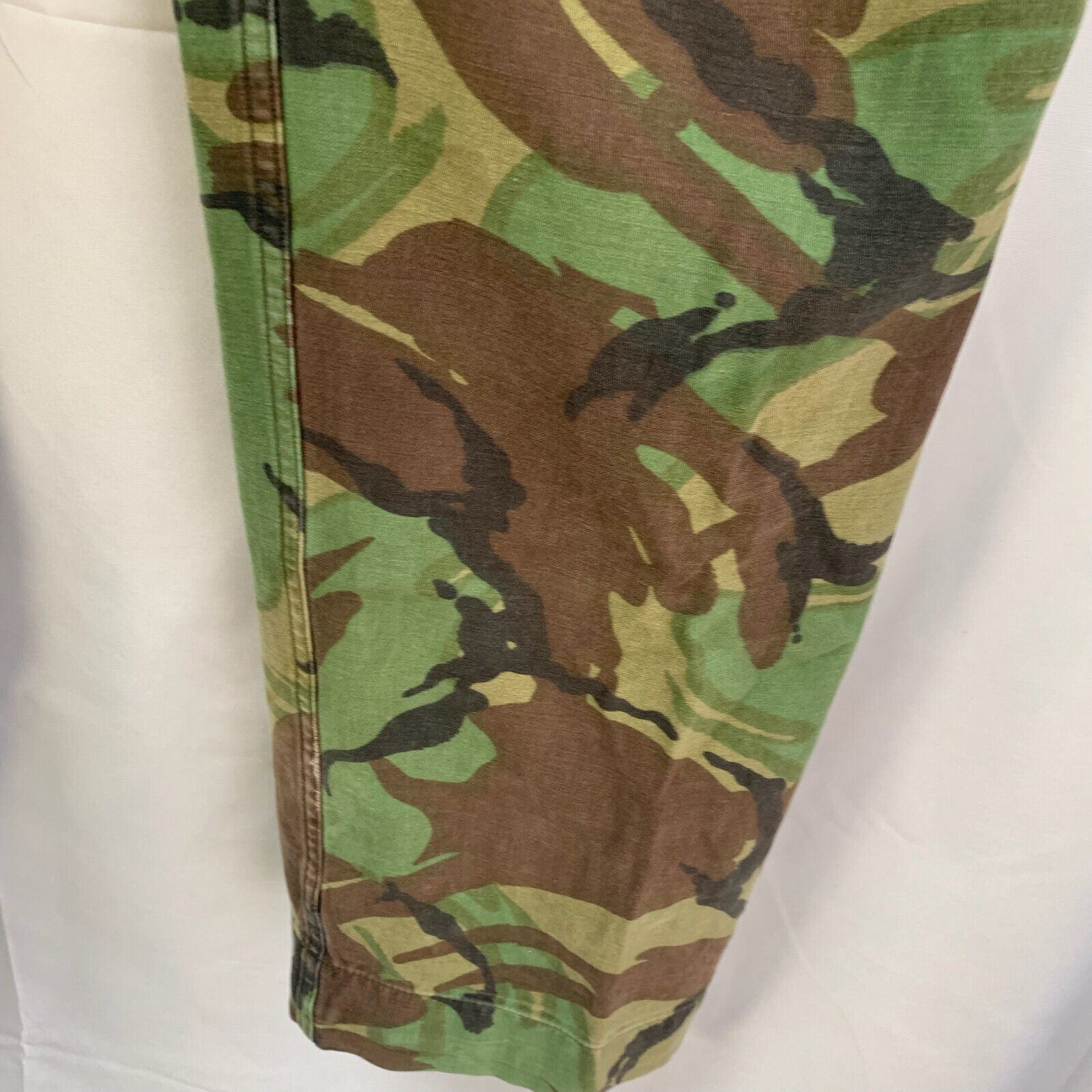 Genuine British Army 68 Pattern DPM Jungle Camouflaged Trousers - Size 28" Waist - The Militaria Shop
