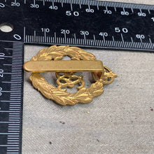 Load image into Gallery viewer, Original WW2 British Army Royal Armoured Corps Cap Badge
