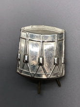 Load image into Gallery viewer, Original WW2 British Army Drummers Musicians Badge
