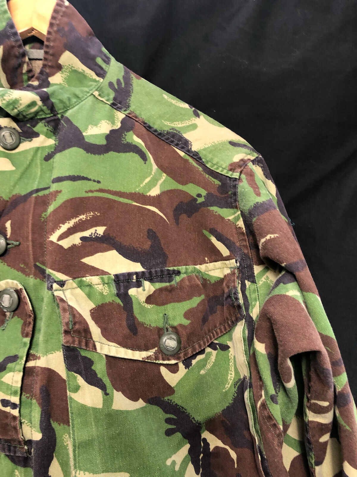 Genuine British Army Camouflage DPM Lightweight Jacket - Size 170/96 - The Militaria Shop