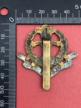 Charger l&#39;image dans la galerie, Original WW2 British Army Middlesex Regiment Cap Badge
