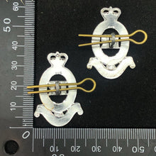Charger l&#39;image dans la galerie, Original British Collar Badge Pair - 4th Queen&#39;s Own Hussars - The Militaria Shop
