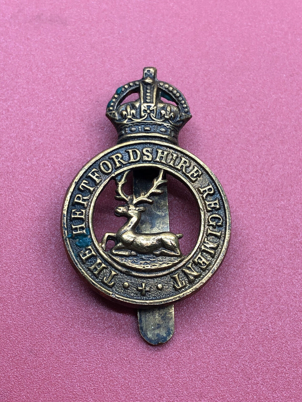 Original WW1 British Army Cap Badge - The Hertfordshire Regiment