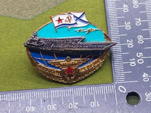 Charger l&#39;image dans la galerie, 1980&#39;s/90&#39;s Era Soviet Naval Mariner&#39;s Award / Badge in Excellent Condition
