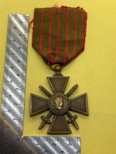 Load image into Gallery viewer, Original WW1 French Croix du Guerre Medal - 1914 - 1918 with Ribbon
