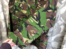 Load image into Gallery viewer, Genuine British Army DPM Camouflaged Combat Jacket Smock - 170/88
