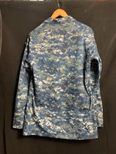 Charger l&#39;image dans la galerie, U.S. Navy NWU Type 1 Blue Digital Camouflage Combat Jacket - 45&quot; Chest - The Militaria Shop
