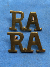 Load image into Gallery viewer, Original WW2 British Army Royal Artillery RA Brass Shoulder Titles Pair
