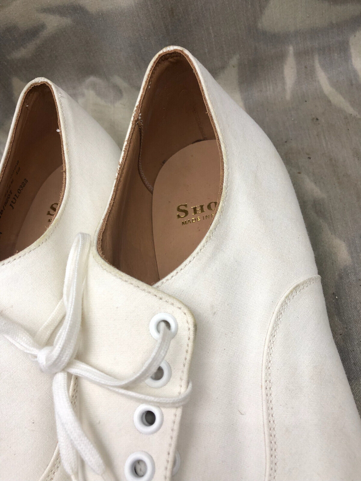 Genuine British Army Women's White Summer Shoes - WW2 Pattern - Size UK 12 L - The Militaria Shop