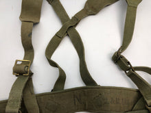 Charger l&#39;image dans la galerie, Original WW2 British Army 37 Pattern Belt &amp; Shoulder Straps Set - 38&quot; Waist
