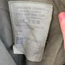 Charger l&#39;image dans la galerie, Genuine British Army DPM Combat Trousers - Size 76/80/96
