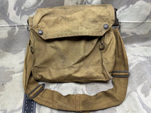 Load image into Gallery viewer, Original WW2 British Army GSR Gas Mask Bag - Early Pattern
