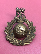 Lade das Bild in den Galerie-Viewer, Original WW2 British Army Cap Badge - Royal Marines
