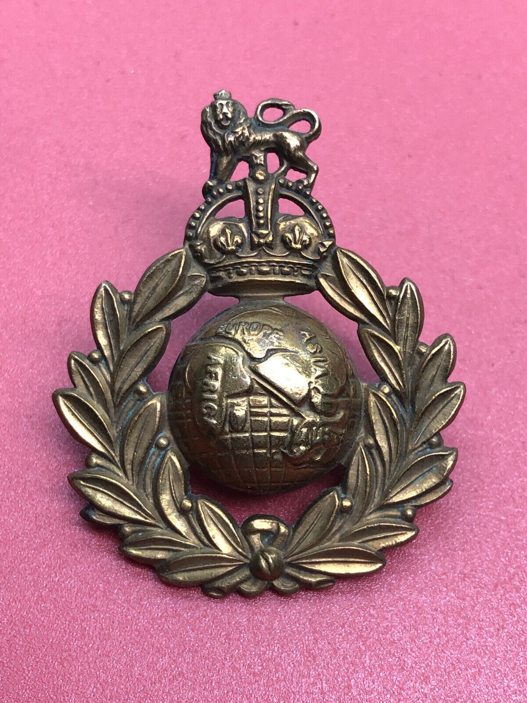 Original WW2 British Army Cap Badge - Royal Marines