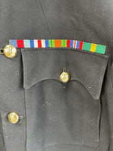 Load image into Gallery viewer, Original British Army Majors Signal Corps Jacket - WW2 Medal Ribbons - 38&quot; Chest
