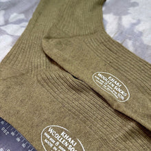 Charger l&#39;image dans la galerie, Original British Army WW2 New Old Stock Officers Wool Khaki Socks - Varied Sizes
