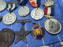 Charger l&#39;image dans la galerie, Original Groups of British Coronation &amp; Other Medals
