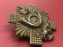 Lade das Bild in den Galerie-Viewer, Original WW2 British Army Highland Light Infantry Scottish Cap Badge
