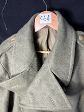 Charger l&#39;image dans la galerie, Original British Army Soldiers Greatcoat 1951 Pattern - 41&quot; Chest
